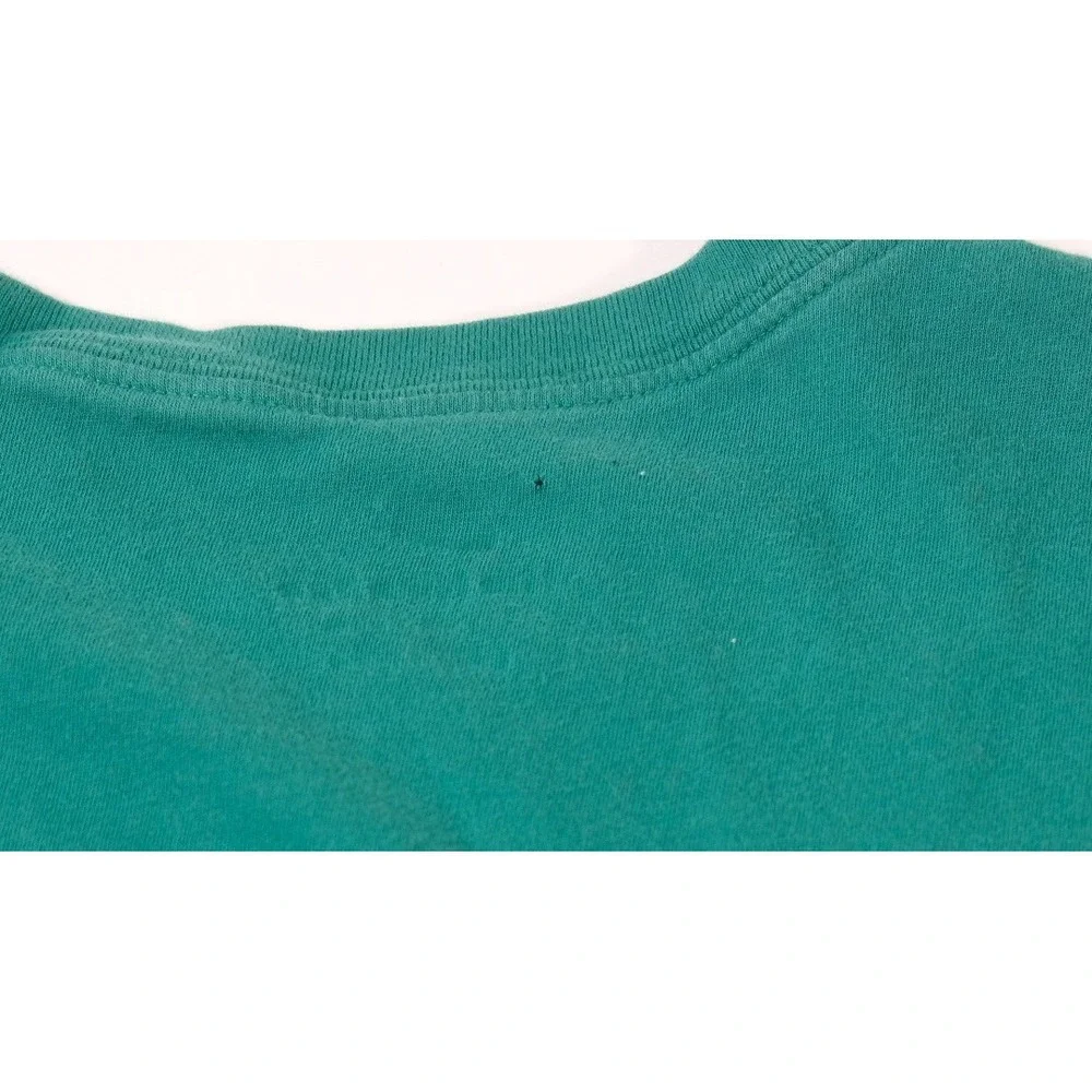 Nike T-Shirt Mens Small Green The Nike Tee Short Sleeve Embroidered Swoosh Logo